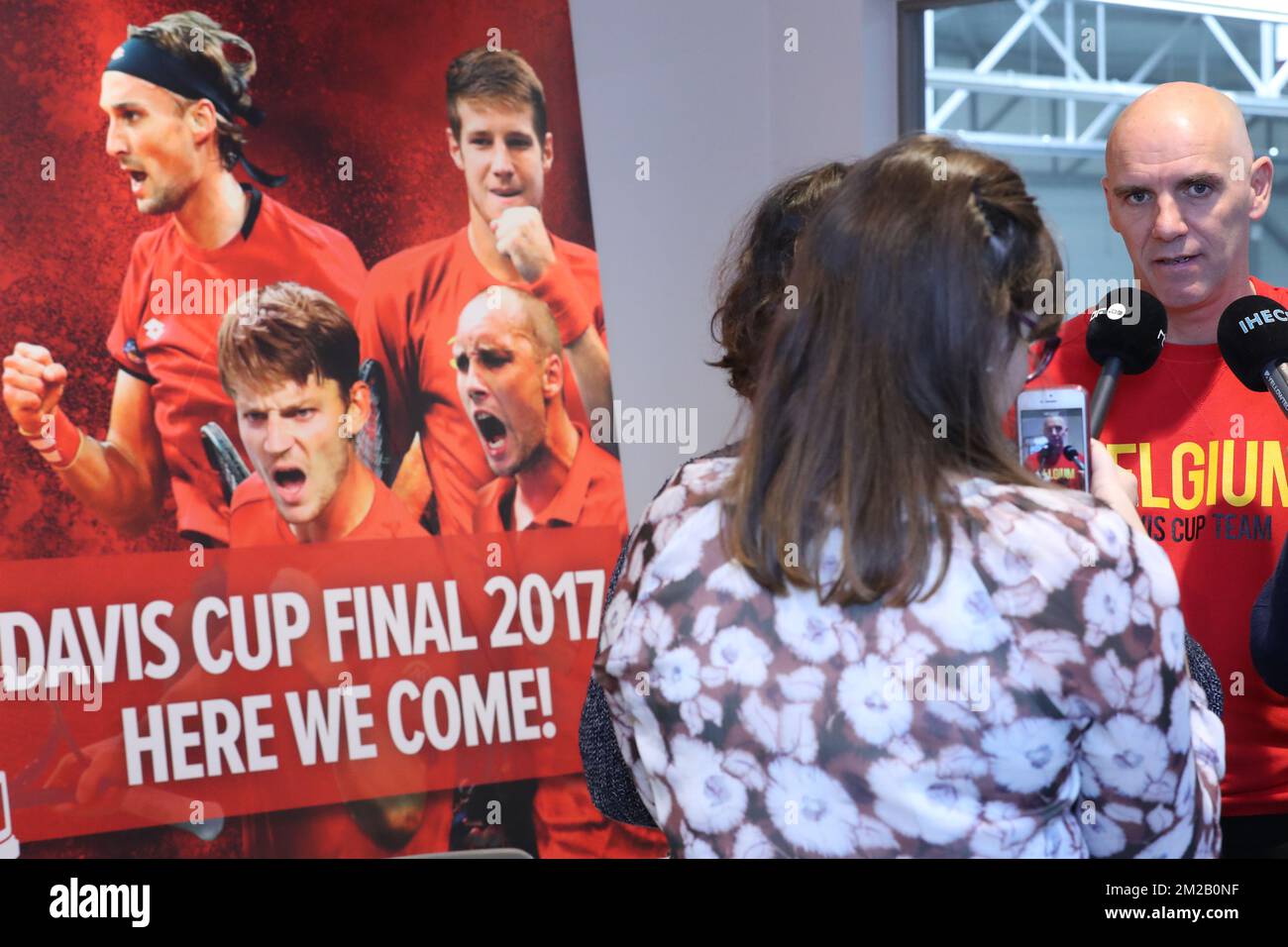 Le capitaine belge Johan Van Herck photographié lors d'une conférence de presse de l'équipe belge de tennis masculine avant la finale du Groupe mondial de la coupe Davis contre la France, mardi 14 novembre 2017, à Bruxelles. Le match de la coupe Davis se déroulera du 24 au 26 novembre. BELGA PHOTO BENOIT DOPPAGNE Banque D'Images