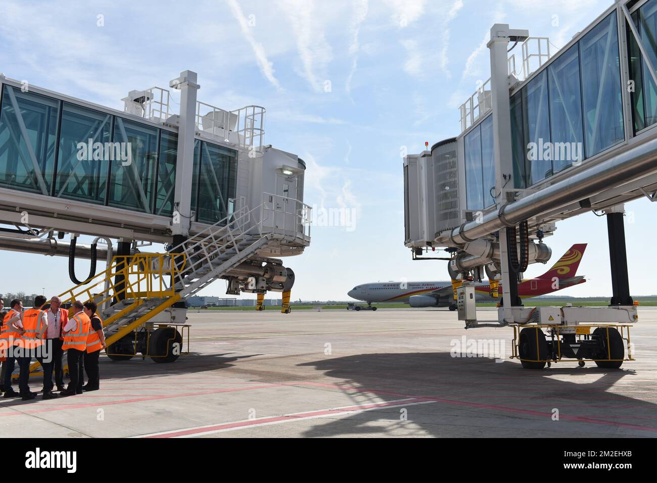 Ouverture d'une nouvelle structure pour gros avions | inauguration d'une nouvelle passerelle pour acceuillir les gros avions 19/04/2018 Banque D'Images