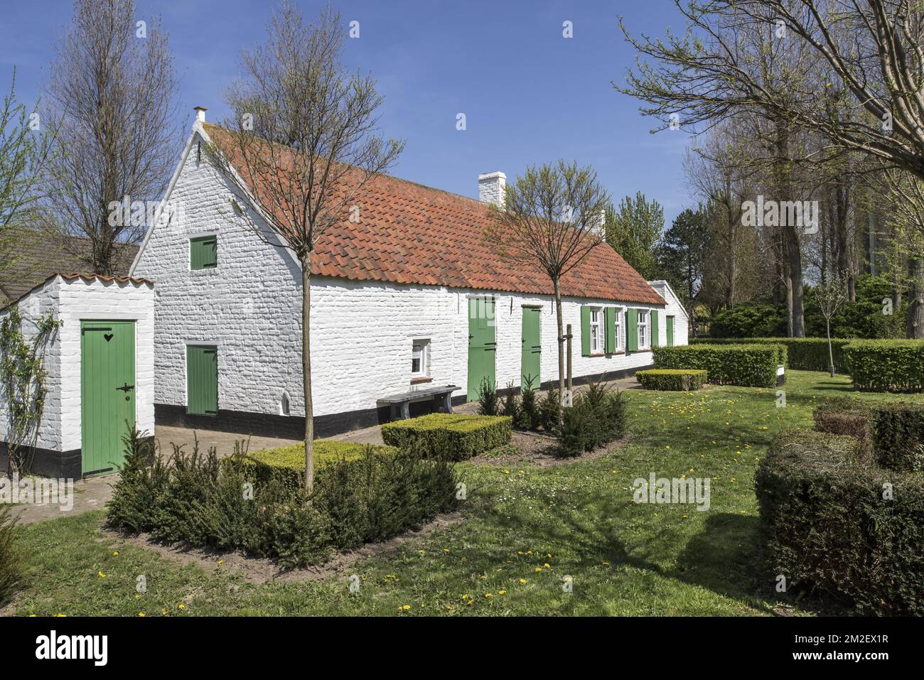 Jommekeshuis / Huisje Nys-Vermoote, ancienne maison de pêcheur maintenant musée sur la bande dessinée belge Jommeke à Sint-Idesbald, Koksijde, Belgique | petite maison Nys-Vermoote / maison de Jommeke à Saint-Idesbald / Coxyde, Belgique 19/04/2018 Banque D'Images