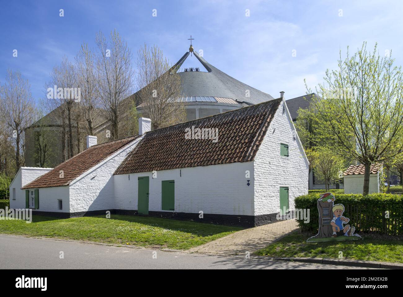 Jommekeshuis / Huisje Nys-Vermoote, ancienne maison de pêcheur maintenant musée sur la bande dessinée belge Jommeke à Sint-Idesbald, Koksijde, Belgique | petite maison Nys-Vermoote / maison de Jommeke à Saint-Idesbald / Coxyde, Belgique 19/04/2018 Banque D'Images