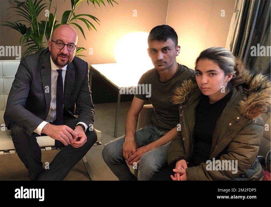 ATTENTION ÉDITEURS - DISTRIBUER - PAS DE VENTE - USAGE ÉDITORIAL SEUL le Premier ministre belge Charles Michel a rencontré les parents de la jeune fille de deux ans, Mawda Shawri, qui est décédée d'une balle de police, le mardi 22 mai 2018 à Bruxelles. Mawda, deux ans, meurt dans la nuit de 16 mai et 17 ans lors d'une poursuite policière à Maisières, près de Mons. Elle a été frappée par une balle de police alors qu'elle était dans une camionnette avec des immigrants illégaux. SORTIE PHOTO DE BELGA Banque D'Images