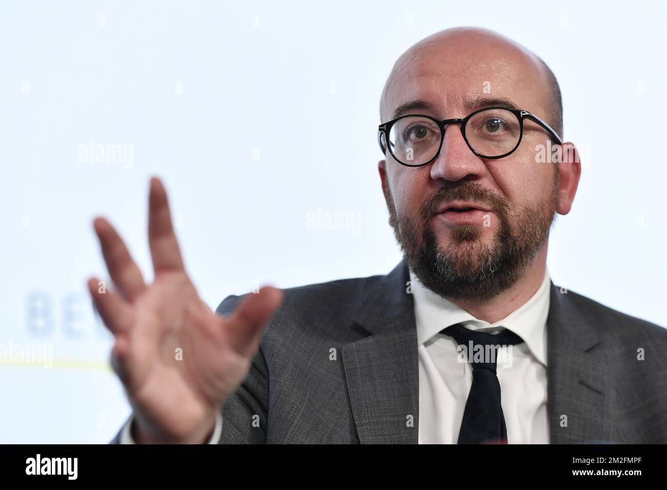 Le Premier ministre belge Charles Michel en photo lors d'une conférence de presse du gouvernement fédéral, le mardi 29 mai 2018, au 16 rue de la Loi - Wetstraat à Bruxelles. Un homme armé a abattu deux policiers et un passant dans le centre-ville de Liège plus tôt mardi. Le tireur était en congé de prison et a été abattu par la police. BELGA PHOTO DIRK WAEM Banque D'Images