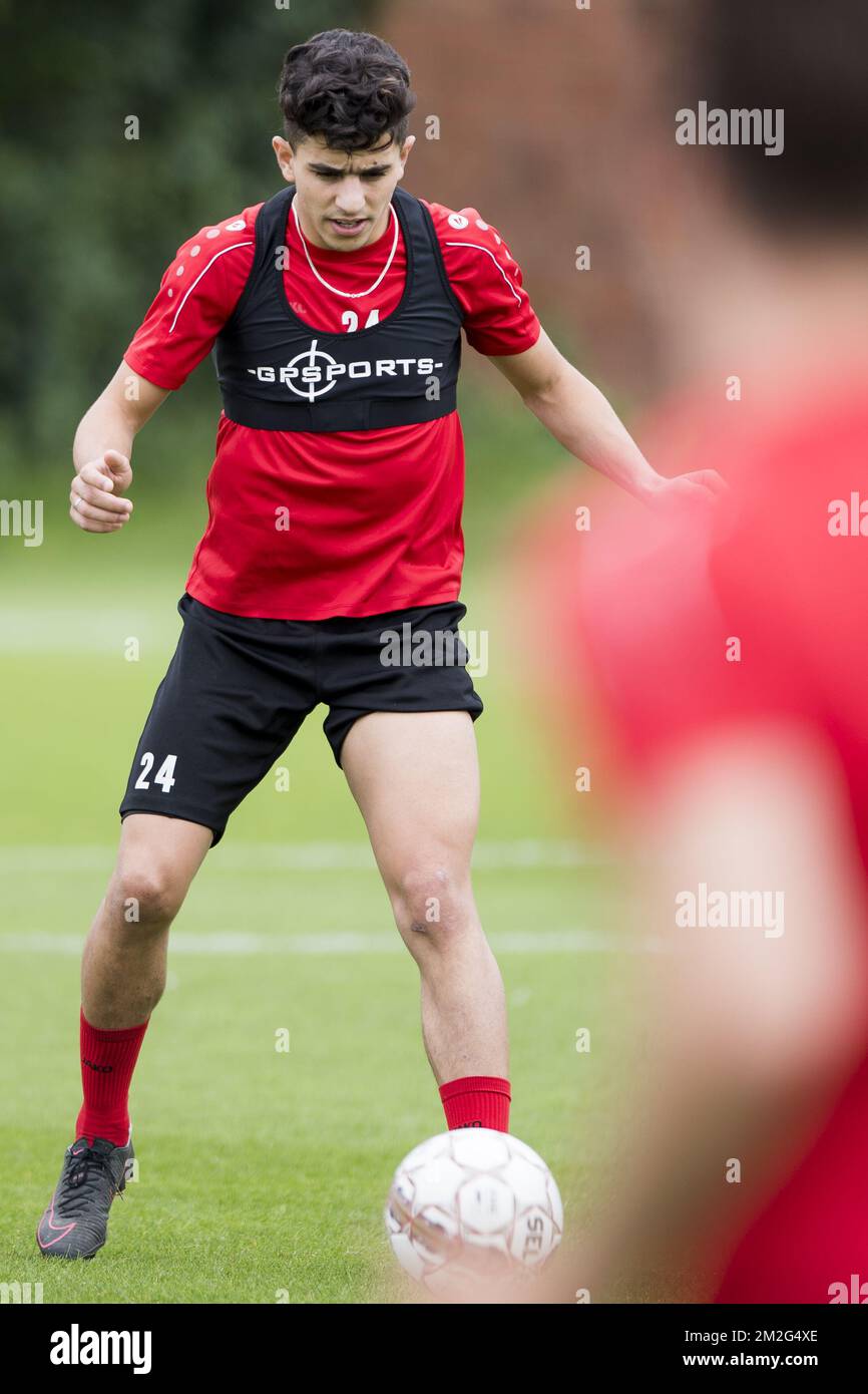Youcef Atal de Courtrai photographié en action lors de la première session de formation de la saison 2018-2019 de l'équipe de Jupiler Pro League KV Kortrijk, à Courtrai, le mercredi 20 juin 2018. BELGA PHOTO JASPER JACOBS Banque D'Images