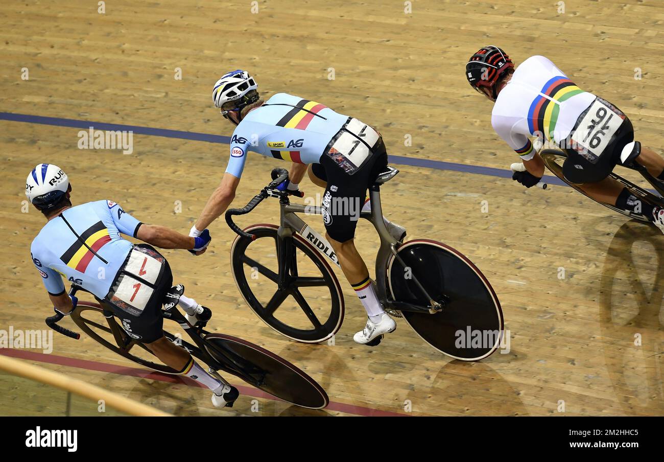 Le cycliste belge Kenny de Ketele et le cycliste belge Robbe Ghys photographiés en action lors de la finale de l'épreuve masculine de course à pied de l'écurie Madison aux championnats d'Europe, à Glasgow, en Écosse, le lundi 06 août 2018. Des championnats européens de plusieurs sports se tiendront à Glasgow du 03 au 12 août. BELGA PHOTO ERIC LALMAND Banque D'Images