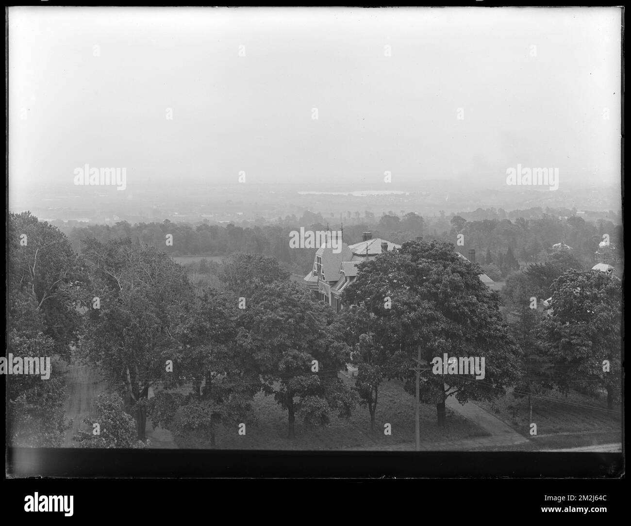 Service de distribution, Nord Extra High Service Arlington Standpipe, vue panoramique de Standpipe, Arlington, Mass., 4 juin 1920 , travaux nautiques, tours d'eau, vues générales Banque D'Images Service de distribution, Nord Extra High Service Arlington Standpipe, vue panoramique de Standpipe, Arlington, Mass., 4 juin 1920 , travaux nautiques, tours d'eau, vues générales Banque D'Images