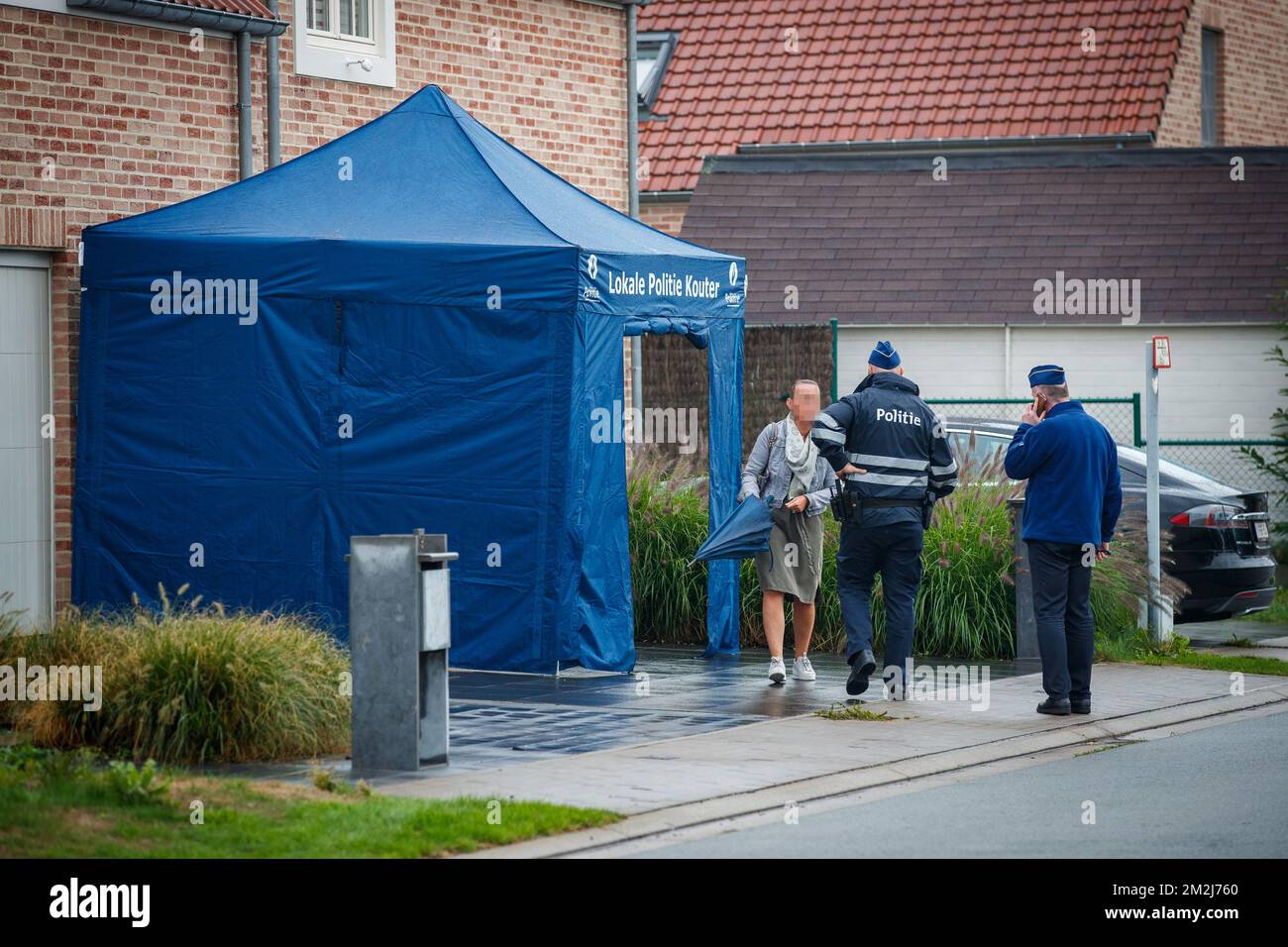 L'illustration montre le lieu d'un drame familial où une femme a tué ses trois enfants, à Varsenare, Jabbeke, le mercredi 29 août 2018. La police a arrêté la femme après avoir essayé de se suicider. BELGA PHOTO KURT DESPLENTER Banque D'Images