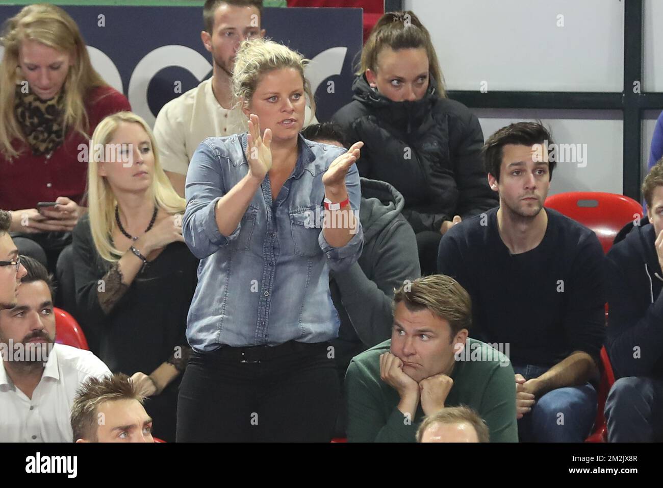 Kim Clijsters photographié lors du match de basket-ball de retour entre Spirou Charleroi et Hapoel tel Aviv, lors du premier tour de qualifications de la Ligue des champions de basket-ball, le lundi 24 septembre 2018 à Charleroi. BELGA PHOTO BRUNO FAHY Banque D'Images