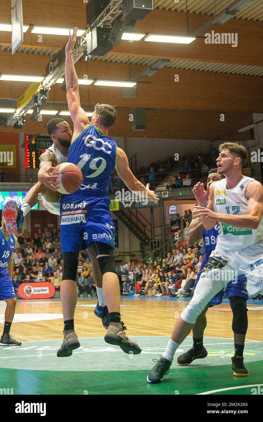 L'illustration montre le match de basket-ball entre Okapi Aalstar et Mons-Hainaut, le vendredi 28 septembre 2018 à Aalst, le premier match de la première division belge de la 'EuroMillions League'. BELGA PHOTO JAMES ARTHUR GEKIERE Banque D'Images