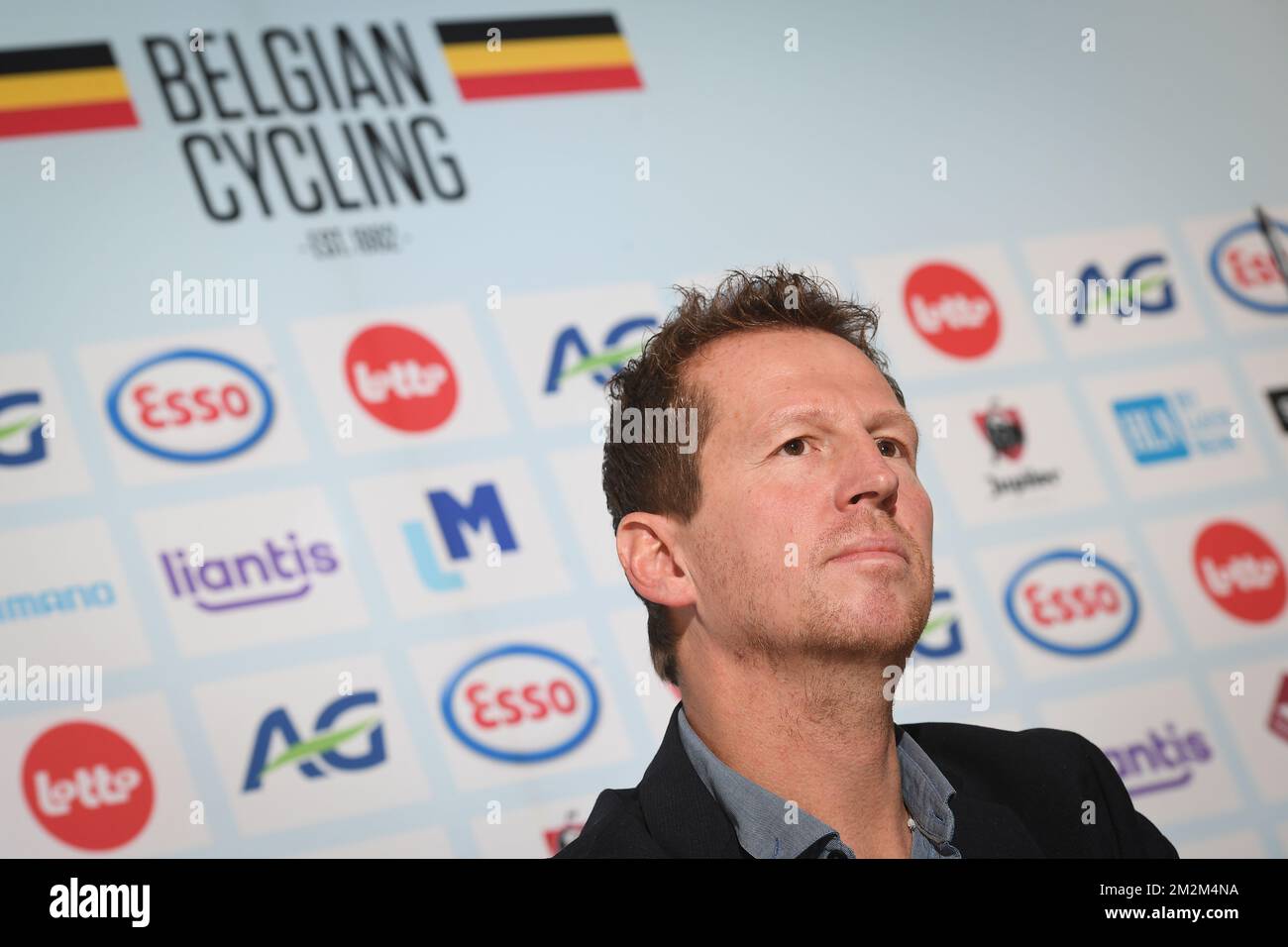 Rik Verbrugghe photographié lors d'une conférence de presse pour présenter le nouvel entraîneur fédéral belge de cyclisme pour l'élite et U23 hommes, au siège de l'Association Royale de Cyclisme à Bruxelles, le jeudi 08 novembre 2018. BELGA PHOTO DAVID STOCKMAN Banque D'Images