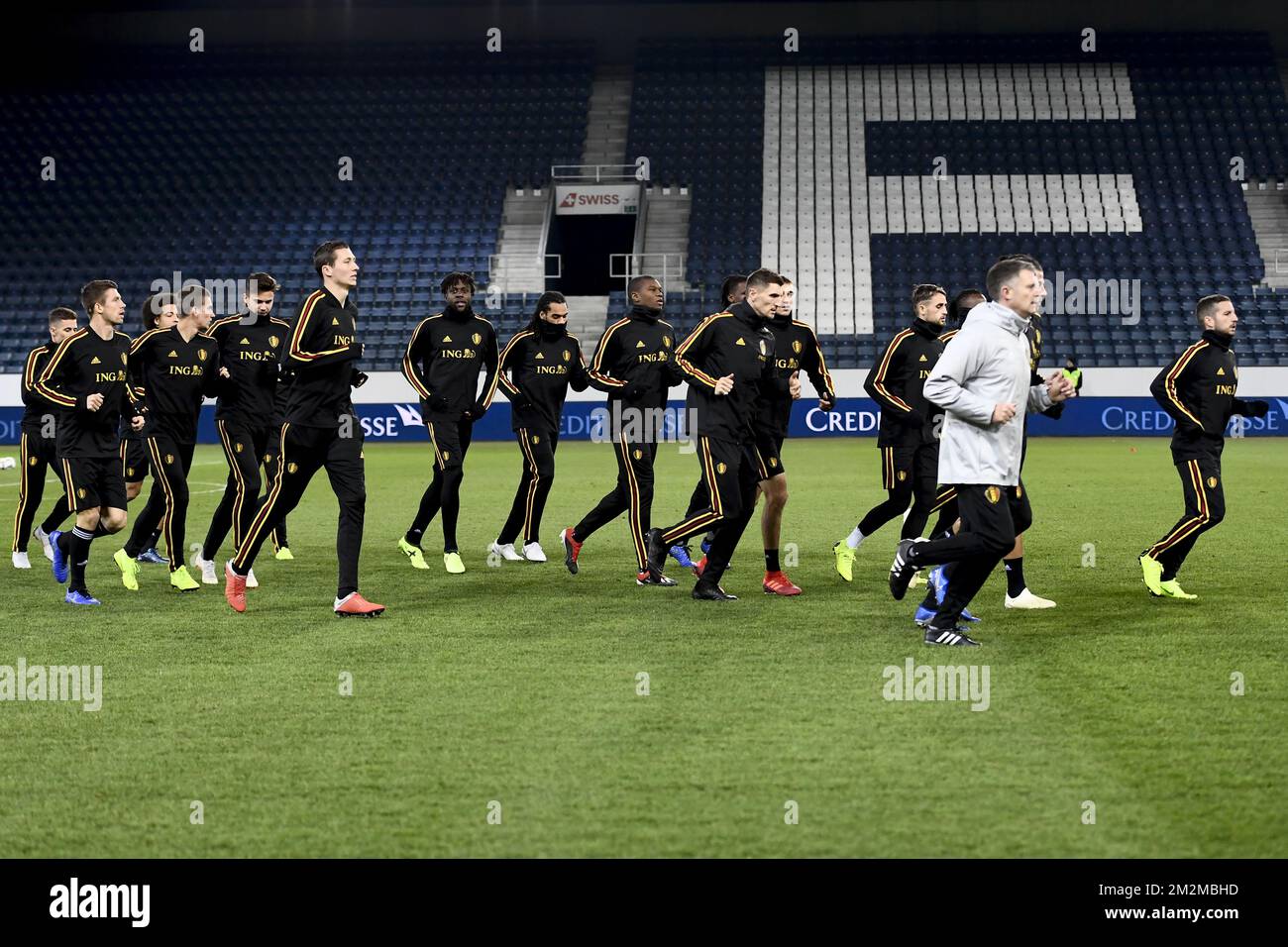 Les joueurs belges photographiés lors d'une session d'entraînement de l'équipe nationale belge les Red Devils, à Lucerne, Suisse, samedi 17 novembre 2018. La Belgique prépare le match de la Ligue nationale de demain contre la Suisse. BELGA PHOTO DIRK WAEM Banque D'Images