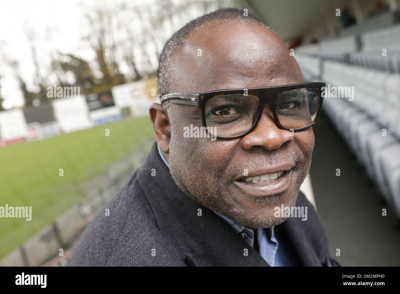 Basile Boli photographié lors de la huitième édition du prix Raymond Goethals, pour l'entraîneur dont le style était le plus proche du style de Raymond Goethals, lundi 03 décembre 2018, à Bruxelles. BELGA PHOTO THIERRY ROGE Banque D'Images