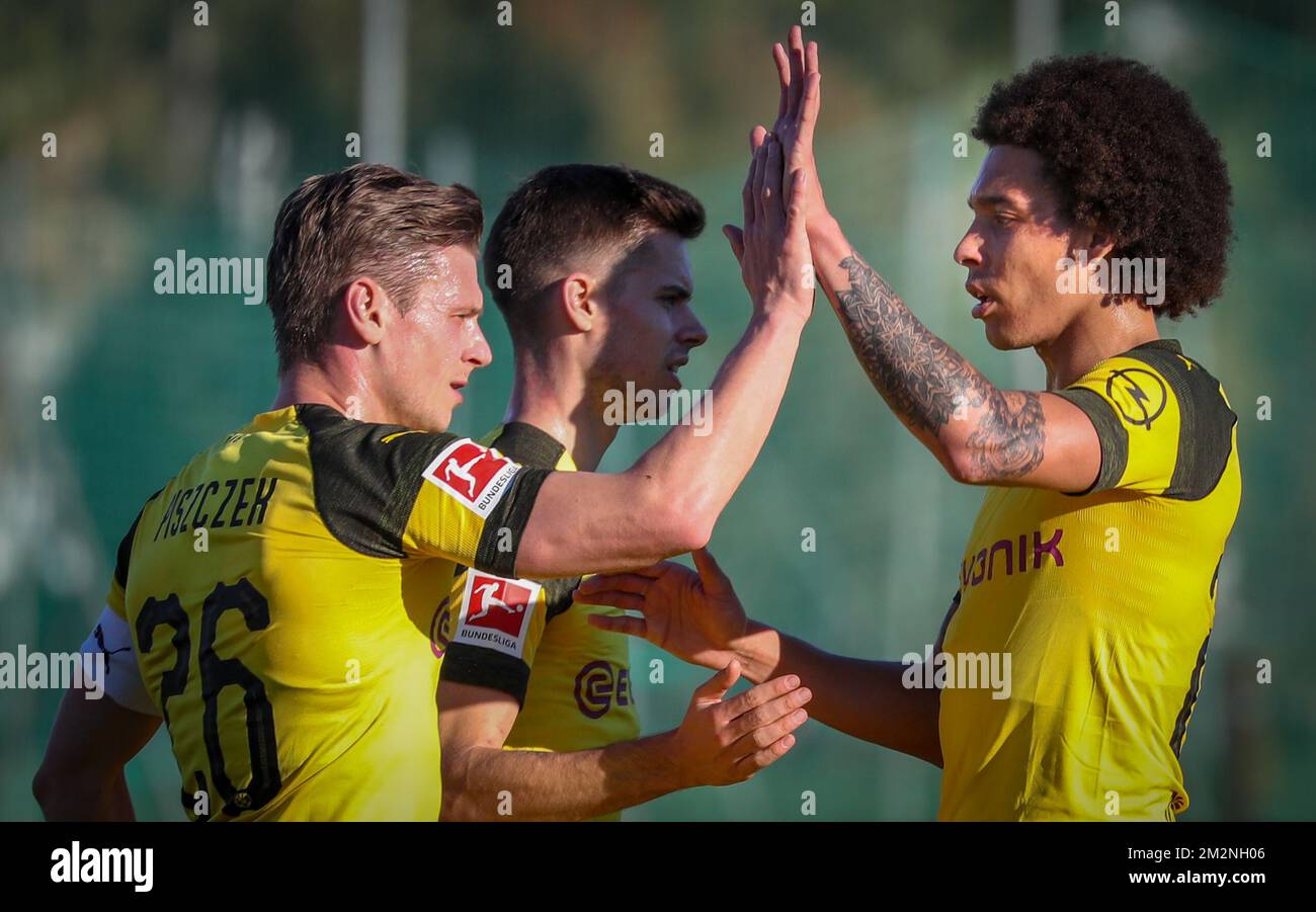 Axel Witsel de Dortmund célèbre lors d'un match amical des équipes allemandes Borussia Dortmund et Fortuna Dusseldorf à Marbella, Espagne, pendant le camp d'hiver, le lundi 07 janvier 2019. BELGA PHOTO VIRGINIE LEFOUR Banque D'Images