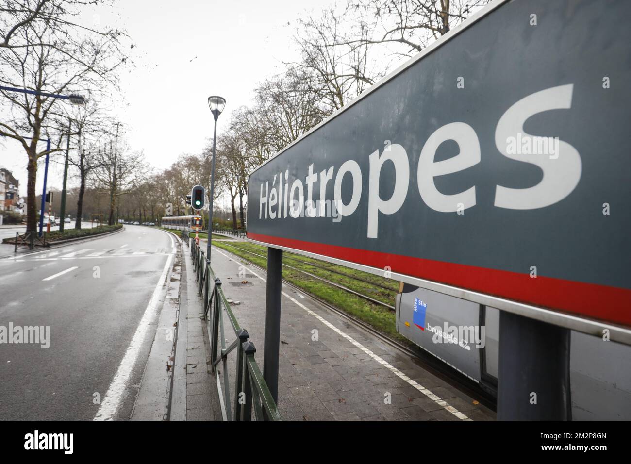 L'illustration montre le lieu de l'accident plus tôt aujourd'hui, vers 7:30 comme une grande-mère et ses deux grands-enfants ont été frappés par une voiture près de l'arrêt de tramway le long du boulevard Lambermont - Lambertmontlaan et le boulevard Heliotropes - héliotropenlaan à Schaerbeek - Schaarbeek, lundi 28 janvier 2019. Les victimes sont dans un état grave à l'hôpital. BELGA PHOTO THIERRY ROGE Banque D'Images