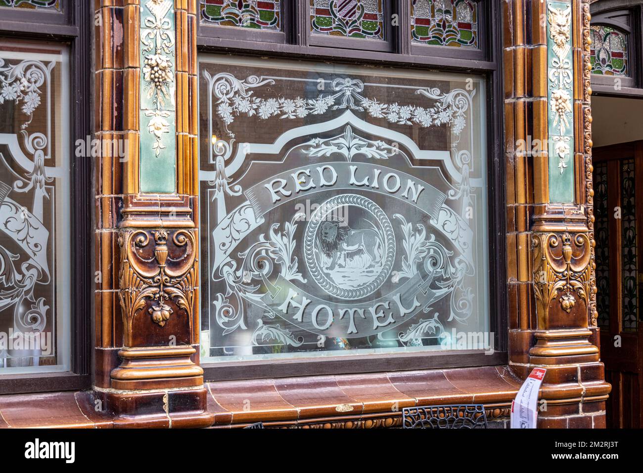 Fenêtre avant, Hôtel Red Lion, Musée National du tramway, Crich, Matlock, Derbyshire, Angleterre. Banque D'Images