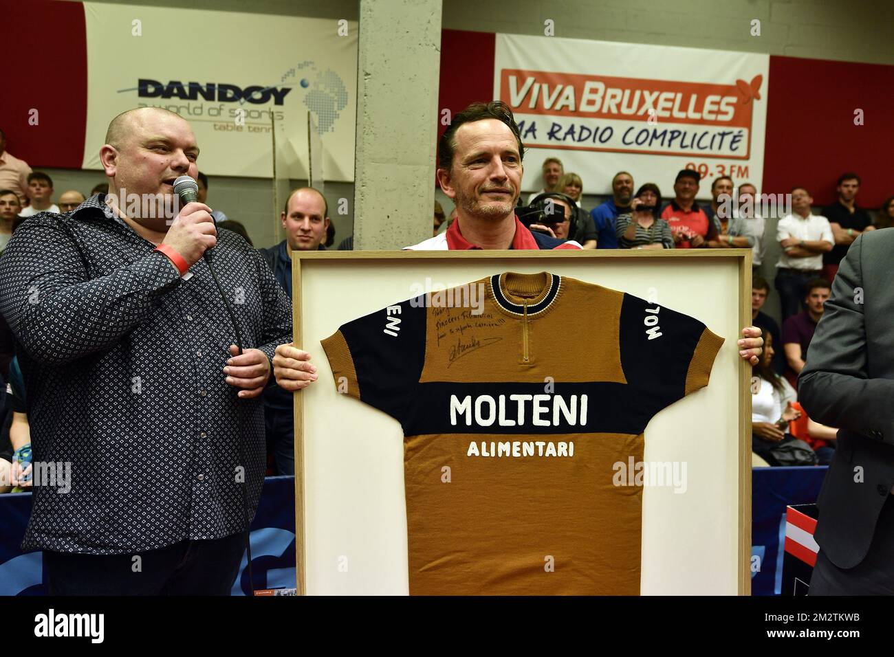 Le Belge JeanMichel Saive est honoré avant son dernier match de tennis