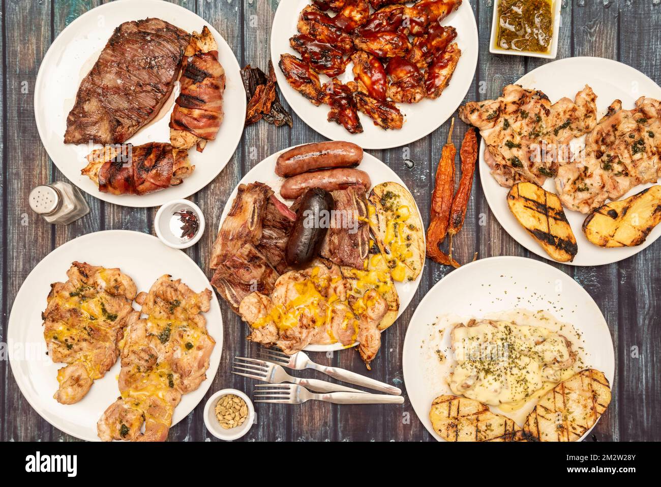 Menu autour de la viande main image 0