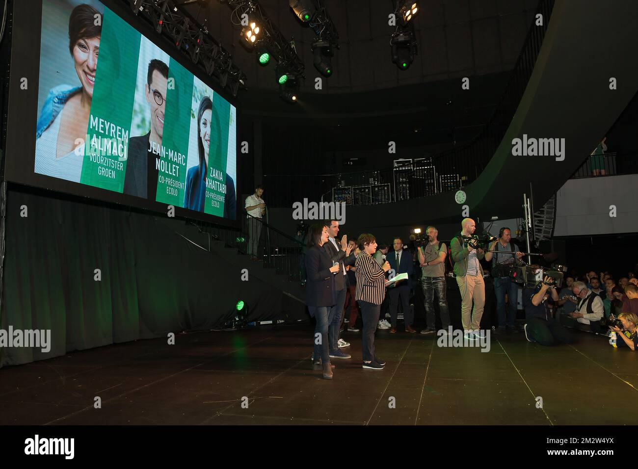 L'illustration montre la réunion post-électorale d'Ecolo et de Groen, les partis écologistes francophones et flamands, à Bruxelles, le dimanche 26 mai 2019. Dimanche, la Belgique a tenu des élections régionales, fédérales et européennes. BELGA PHOTO JAMES ARTHUR GEKIERE Banque D'Images