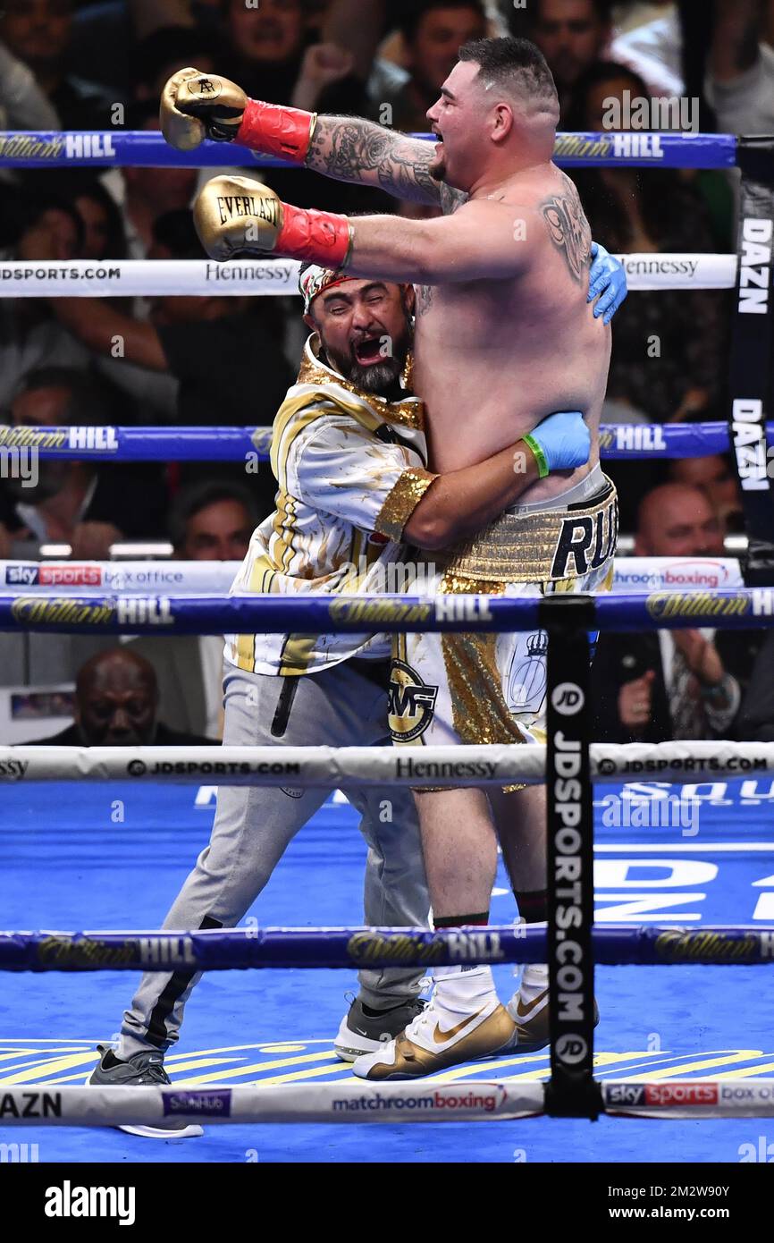 US' Andy Ruiz Jr. celebrate after winning the fight between British Anthony Joshua and American Andy Ruiz Jr., Saturday 01 June 2019, in New York City, United States of America, for the WBA, IBF, WBO, and IBO heavyweight titles. BELGA PHOTO DIRK WAEM Banque D'Images