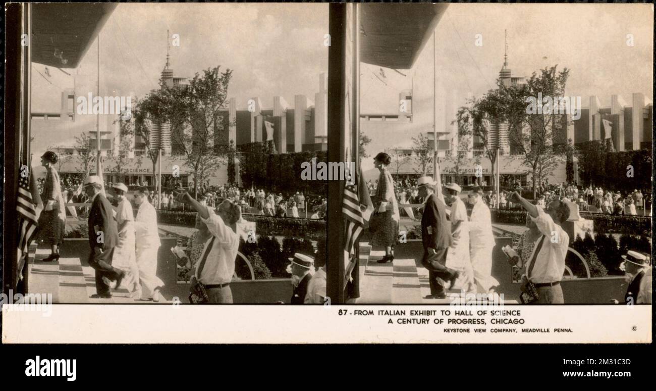De l'exposition italienne au Hall of Science , foules, exposition internationale Century of Progress 1933-1934 : Chicago, Illinois. Banque D'Images