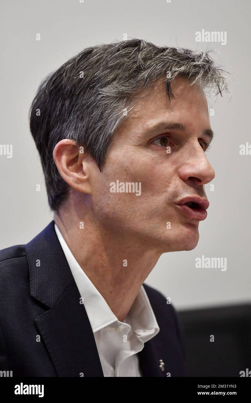 Guillaume Boutin, PDG de New Proximus, a été photographié lors d'une audition de la commission pour la mobilité, les entreprises publiques et les infrastructures, le mardi 17 décembre 2019, au Parlement fédéral à Bruxelles. BELGA PHOTO DIRK WAEM Banque D'Images