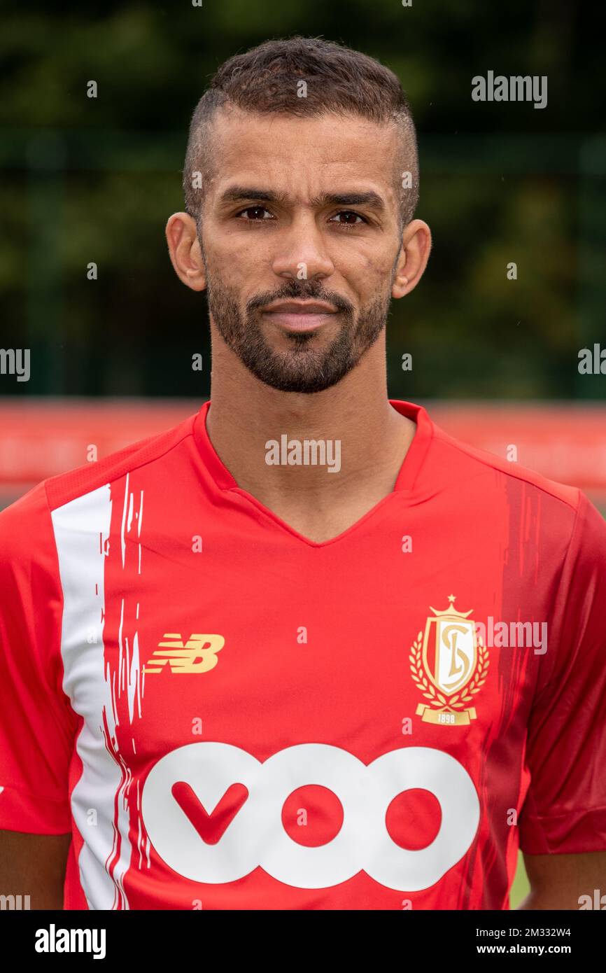 Mehdi Carcela de Standard pose pour photographe, au photoshoot 2020