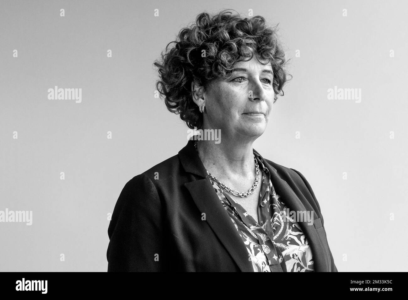 Le vice-premier ministre et ministre des Services civils et des sociétés d'État Petra de Sutter pose lors du transfert du pouvoir au nouveau ministre de la fonction publique, au cabinet, le lundi 05 octobre 2020, à Bruxelles. La Belgique attendait un gouvernement fédéral depuis les élections fédérales du 26 mai 2019. BELGA PHOTO HATIM KAGHAT Banque D'Images