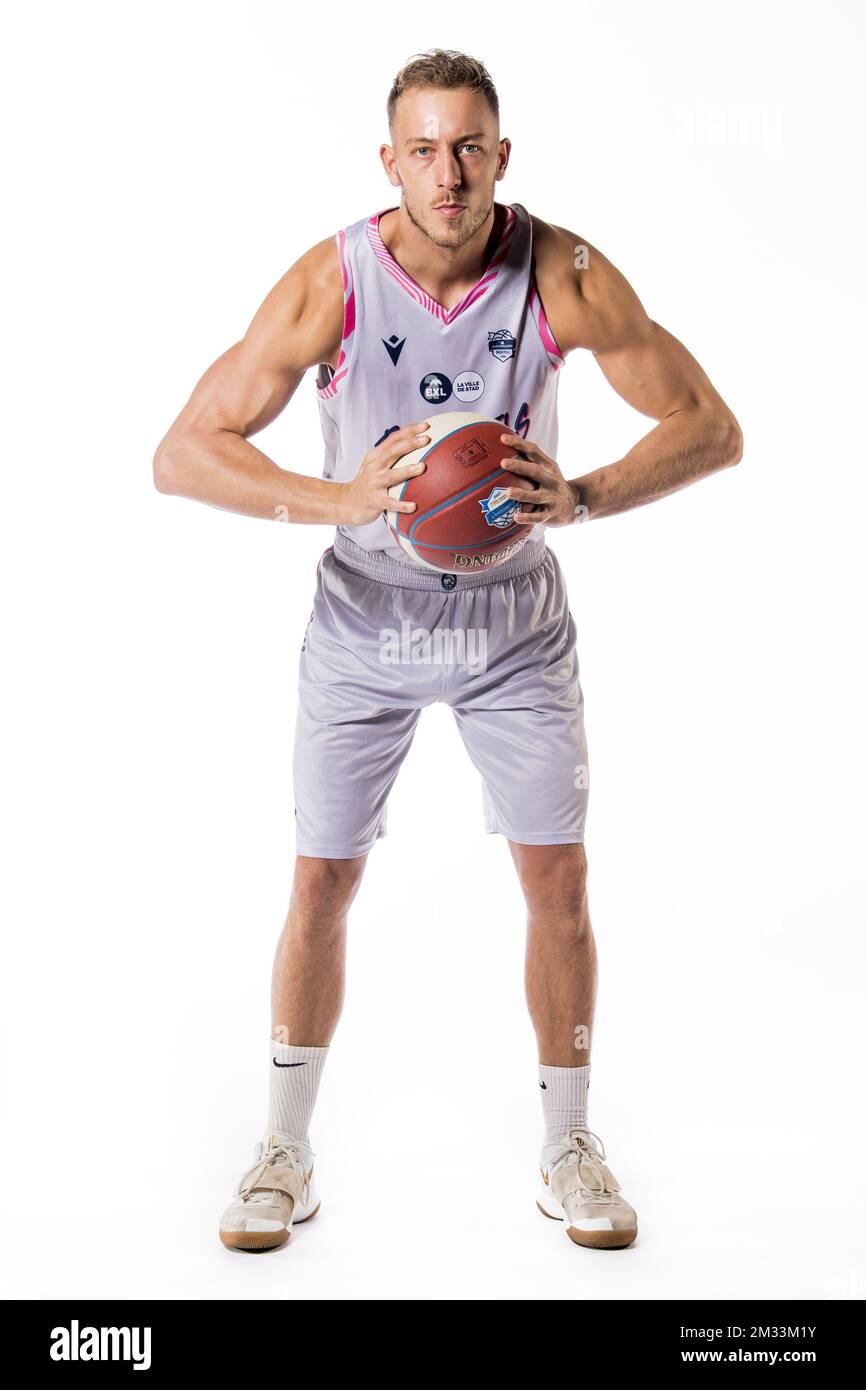 Louis Hazard pose à un photoshoot de l'équipe belge de basket-ball Phoenix Bruxelles, en prévision de la 2020-2021 EuroMillions League, le vendredi 09 octobre 2020 à Bruxelles. BELGA PHOTO JASPER JACOBS Banque D'Images