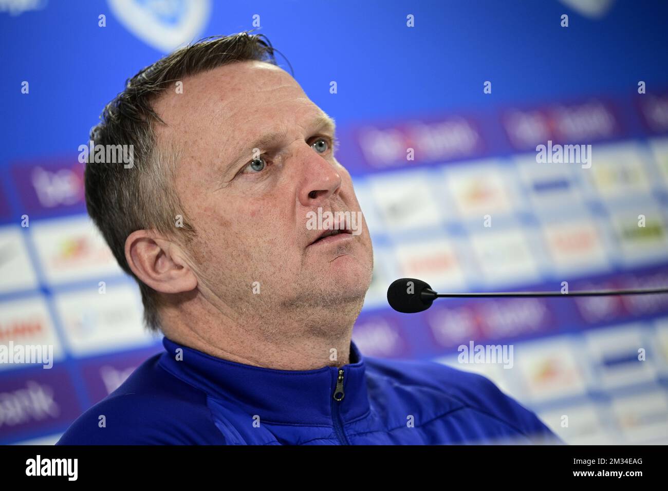 John van den Bromm, entraîneur-chef de Genk, photographié lors d'une conférence de presse de l'équipe belge de football KRC Genk, mardi 09 février 2021 à Genk, avant le match de huit finales de la coupe belge. BELGA PHOTO YORICK JANSENS Banque D'Images