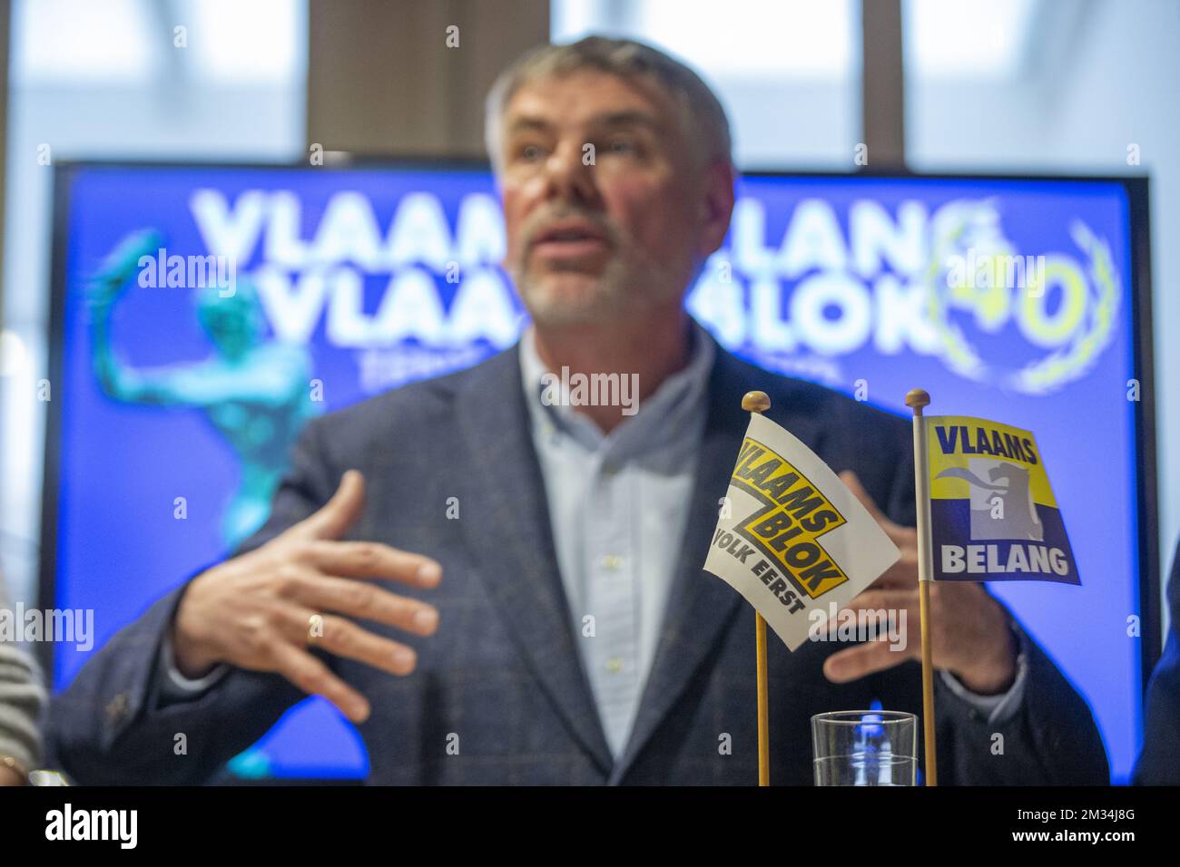 Filip Dewinter de Vlaams Belang photographié lors d'un moment de presse concernant le quarantième anniversaire de la partie d'extrême droite flamande Vlaams Belang, qui a débuté avec le nom Vlaams Blok, jeudi 04 mars 2021 à Anvers. BELGA PHOTO NICOLAS MATERLINCK Banque D'Images