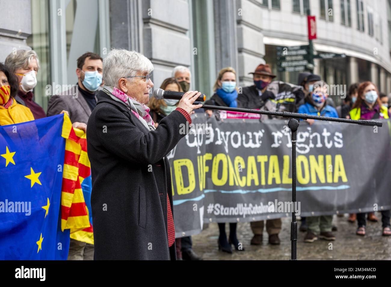 L'illustration montre une manifestation catalane devant le Parlement européen, à Bruxelles, le mardi 09 mars 2021. Le Parlement a décidé de lever l'immunité du leader catalan Puigdemont et des séparatistes Comin et Ponsati BELGA PHOTO HATIM KAGHAT Banque D'Images