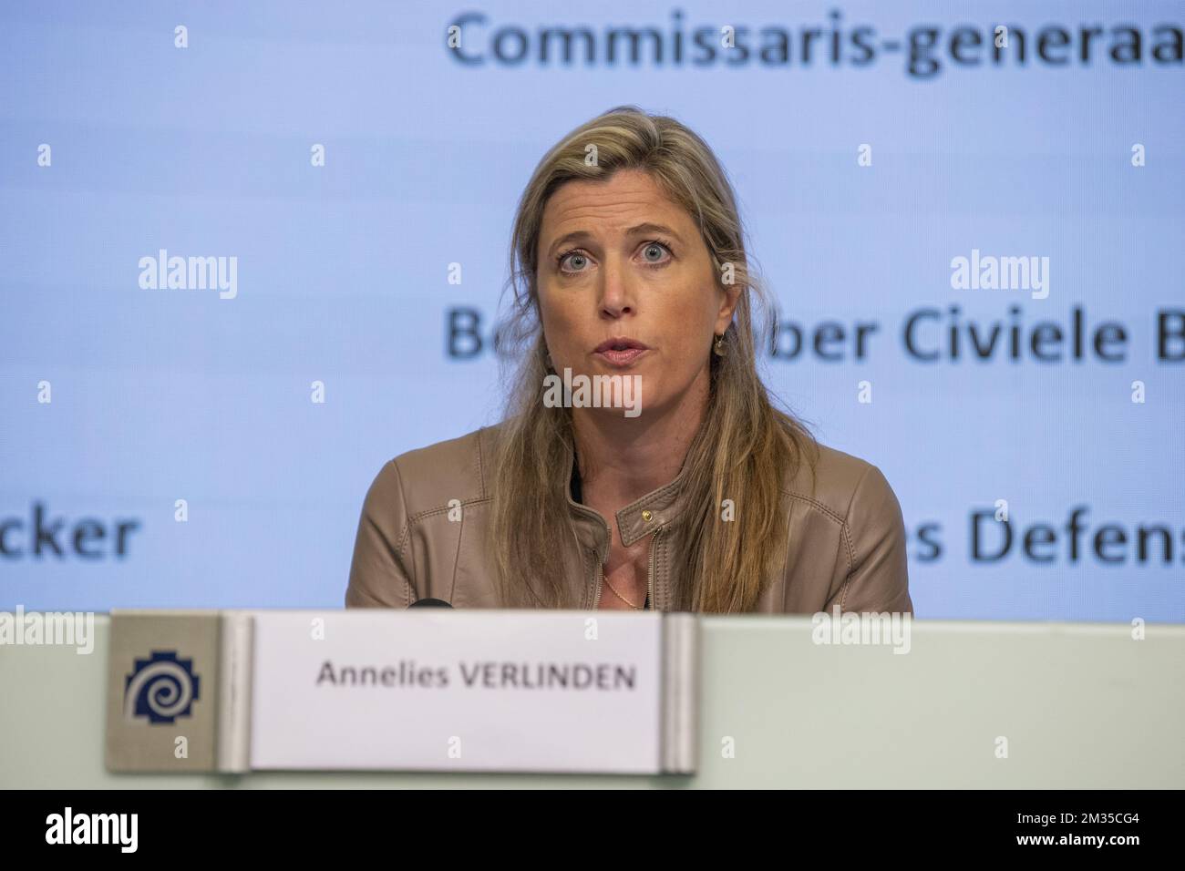 La ministre de l'intérieur, Annelies Verlinden, a photographié lors d'une conférence de presse concernant les inondations de la semaine dernière causées par de fortes pluies, dimanche 18 juillet 2021 à Bruxelles. Des jours de conditions météorologiques extrêmes ont déjà détesté certaines parties de l'est et du Sud de la Belgique. Jusqu'à présent, 31 personnes sont mortes, 163 sont toujours portées disparues. BELGA PHOTO NICOLAS MATERLINCK Banque D'Images