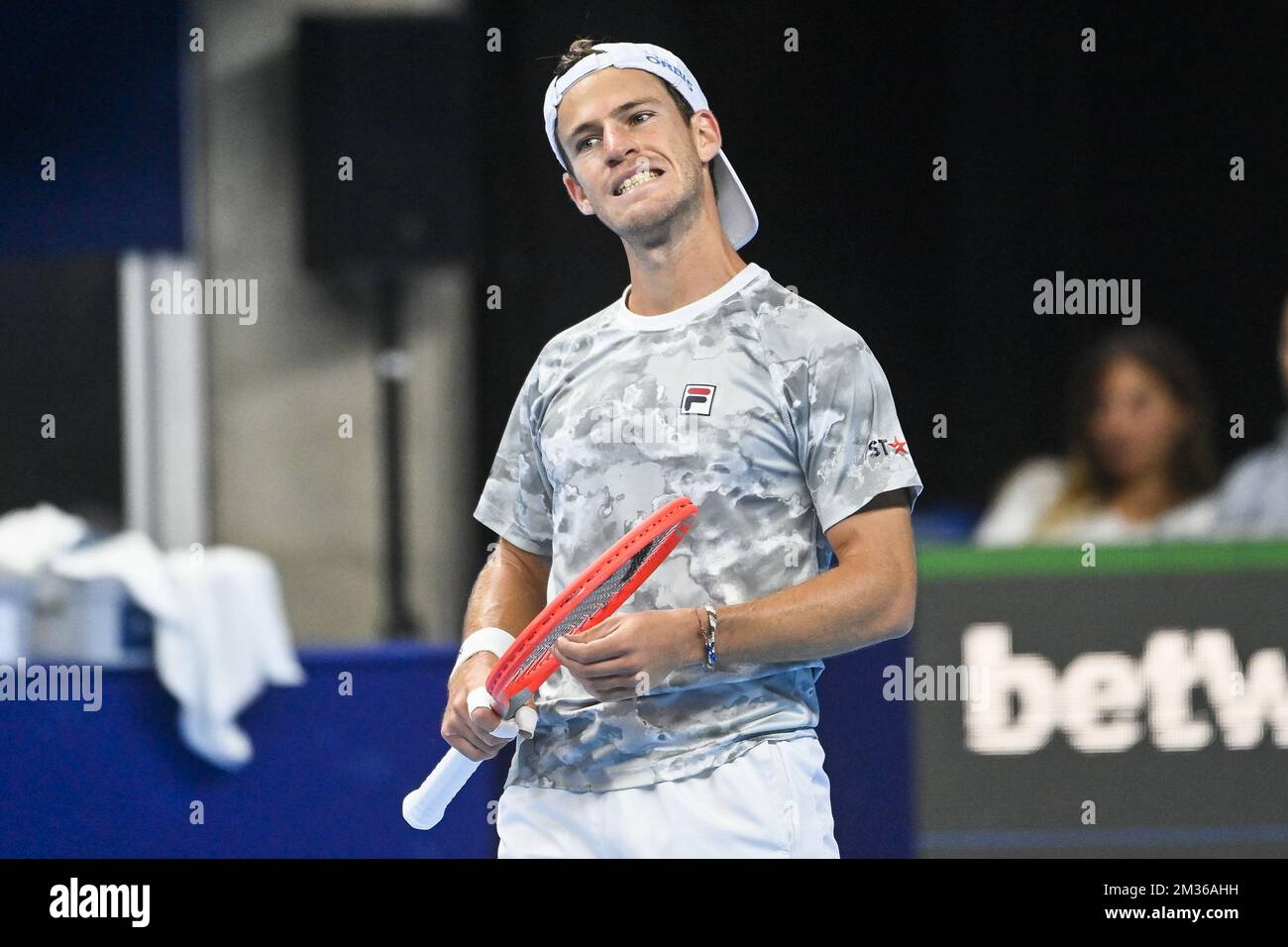 Diego Schwartzman d'Argentine réagit lors d'un match de singles entre la Brooksby des États-Unis et la Schwartzman Argentine, dans les demi-finales du tournoi ATP de tennis ouvert européen, à Anvers, le samedi 23 octobre 2021. BELGA PHOTO LAURIE DIEFFEMBACQ Banque D'Images