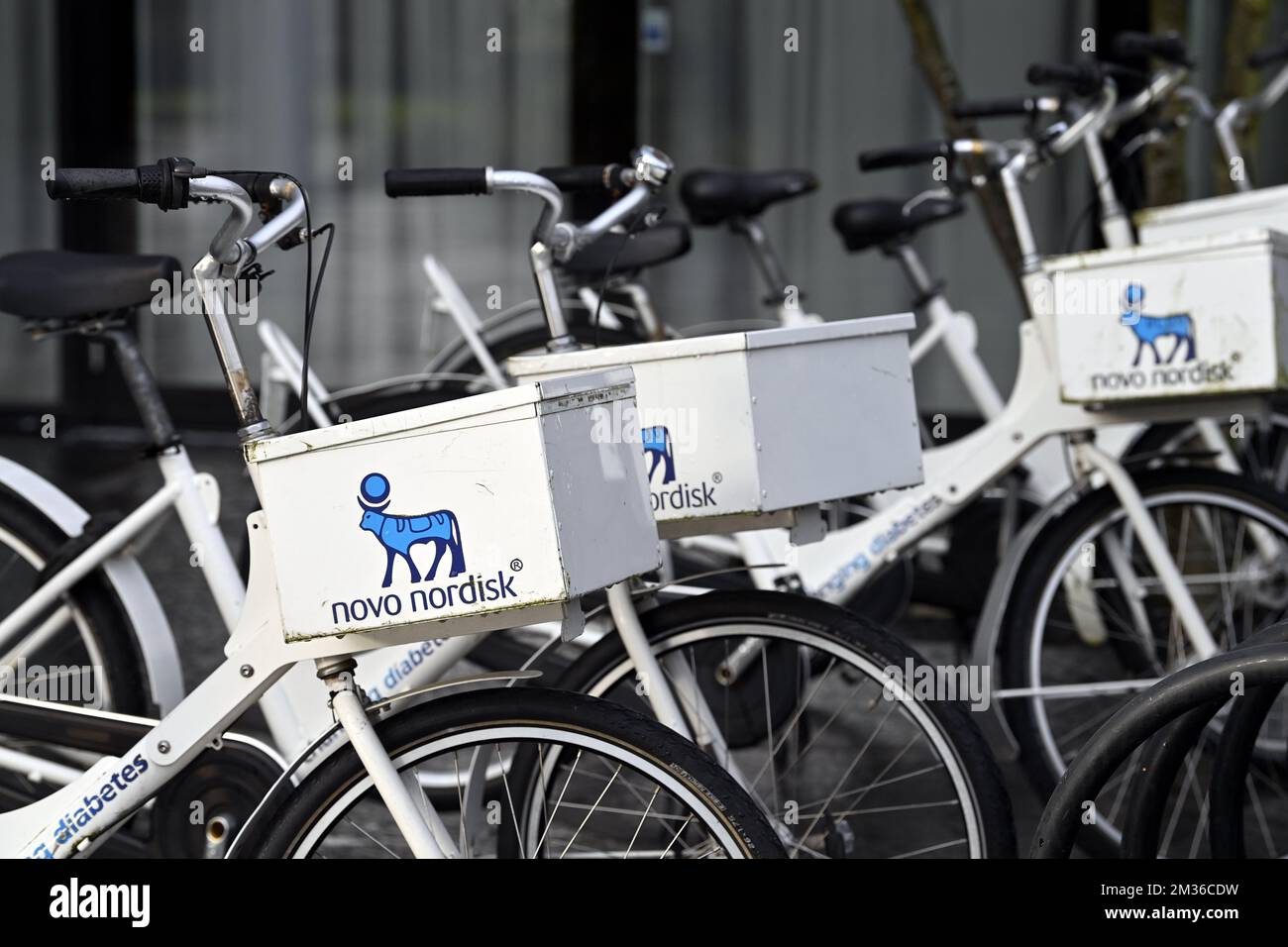 L'illustration montre le quartier général de Novo Nordisk lors d'une visite à Novo Nordisk, mardi 26 octobre 2021 à Bogsvaerd, Danemark. Le Roi et les ministres fédéral et régional de l'emploi se rendent au Danemark pour discuter des stratégies d'emploi et de formation. BELGA PHOTO ERIC LALMAND Banque D'Images