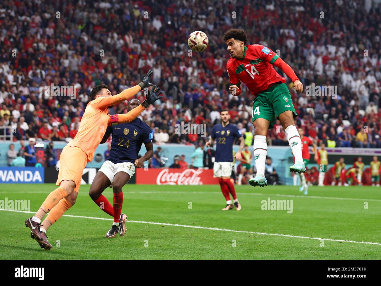 Al Khor, Qatar. 14th décembre 2022. Zakaria Aboukhlal du Maroc ne parvient pas à atteindre une croix lors du match de la coupe du monde de la FIFA 2022 au stade Al Bayt, Al Khor. Le crédit photo devrait se lire: David Klein/Sportimage crédit: Sportimage/Alay Live News Banque D'Images