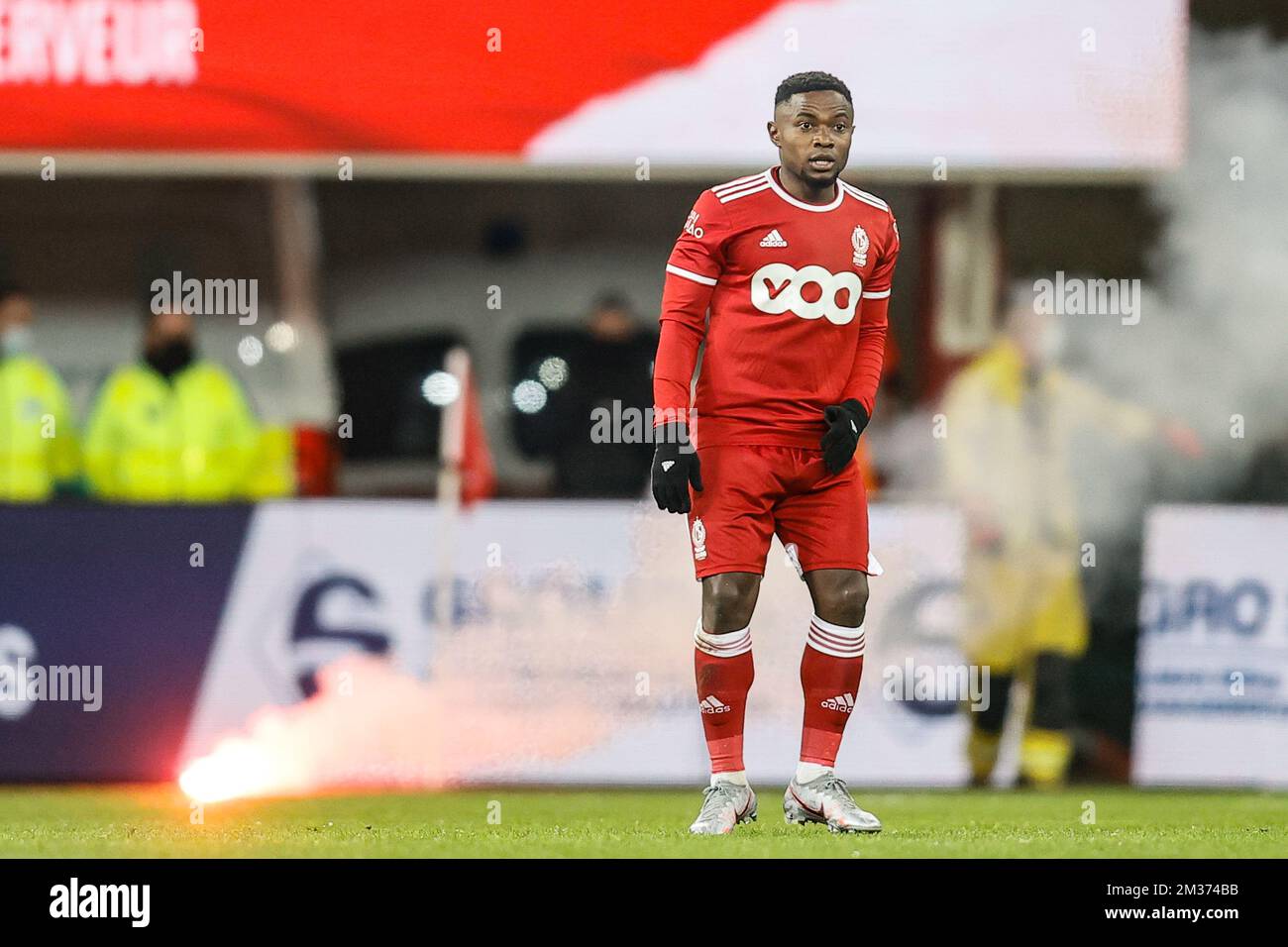 Collins Fai de Standard photographié lors d'un match de football entre
