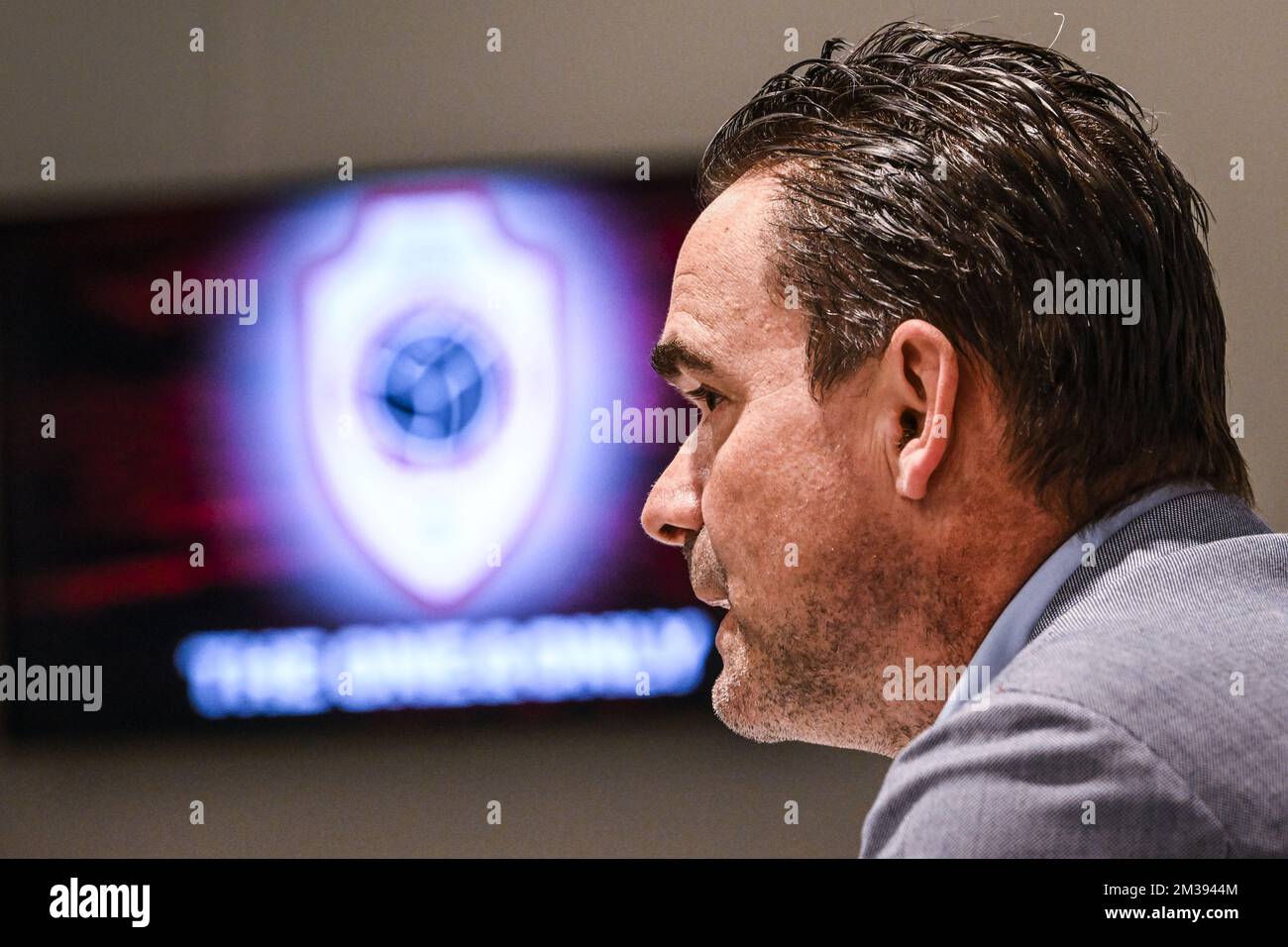 Le nouveau directeur du football d'Anvers, Marc Overmars, photographié lors d'une conférence de presse du club belge de football Royal Antwerp FC, le lundi 21 mars 2022 à Anvers. BELGA PHOTO TOM GOYVAERTS Banque D'Images