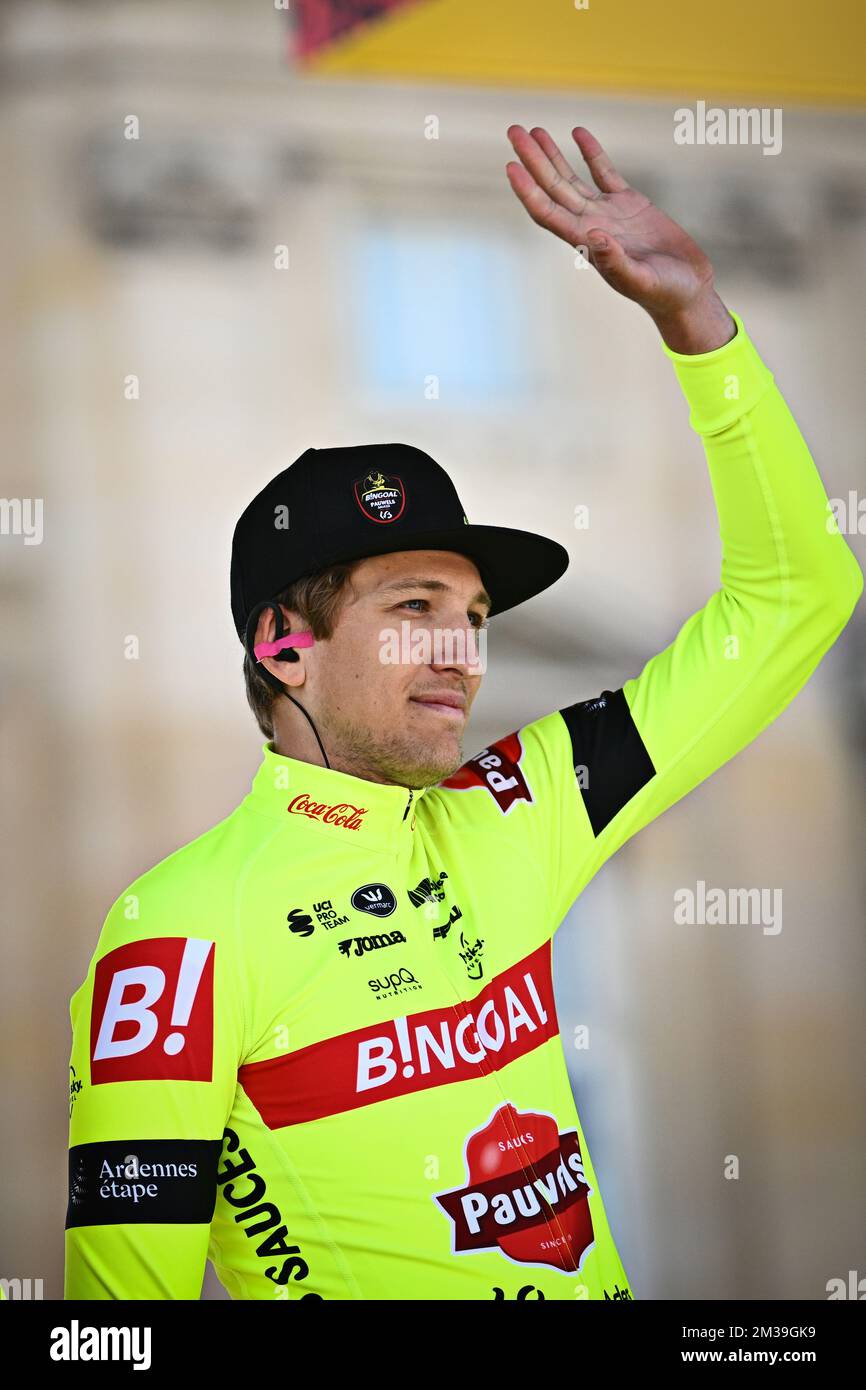 Néerlandais Bas Tietema de Bingoal Pauwels sauces WB au début de l'édition 119th de la course d'élite masculine de l'épreuve cycliste 'Paris-Roubaix', à 257,2 km de Paris à Roubaix, France, le dimanche 17 avril 2022. BELGA PHOTO JASPER JACOBS Banque D'Images