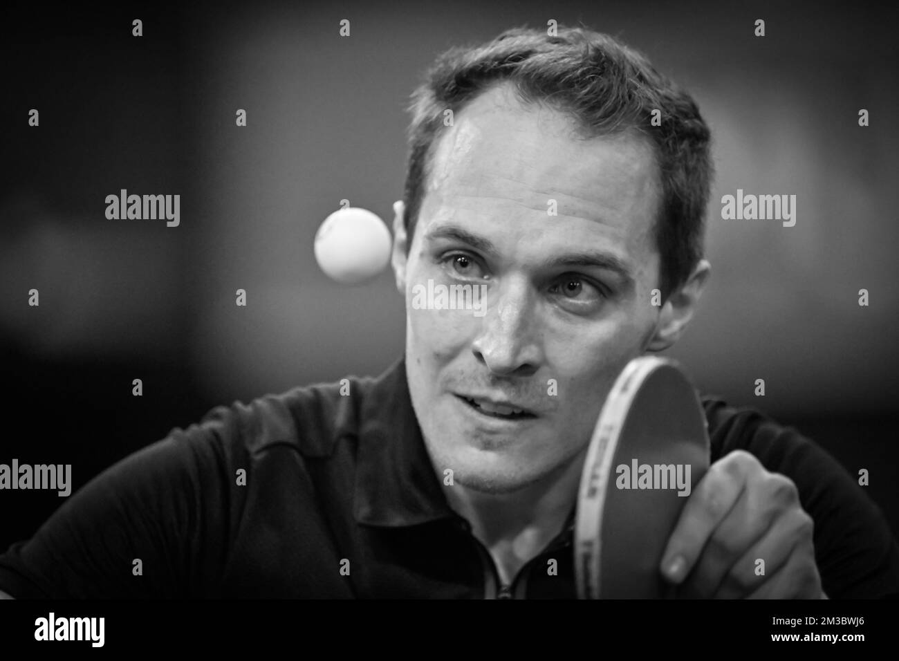 Cedric Nuytinck belge photographié en action lors de la finale de 16th au tournoi de tennis de table le neuvième jour des Championnats d'Europe, à Munich 2022, Allemagne, le vendredi 19 août 2022. Dans ce jeu, Cedric Nuytinck a joué contre le Frensch Alexis Lebrun. La deuxième édition des Championnats d'Europe a lieu du 11 au 22 août et comporte neuf sports. BELGA PHOTO ERIC LALMAND Banque D'Images