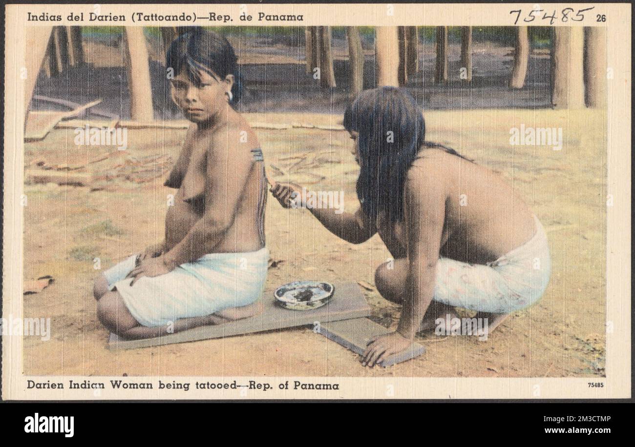 Indios del Darien (tattoando) - Rép. Du Panama - la femme indienne Darien faisant l'objet d'un tatouage - Rép. Du Panama , les peuples autochtones, les tatouages, les Indiens Choco, la Collection des frères Tichnor, Cartes postales des États-Unis Banque D'Images