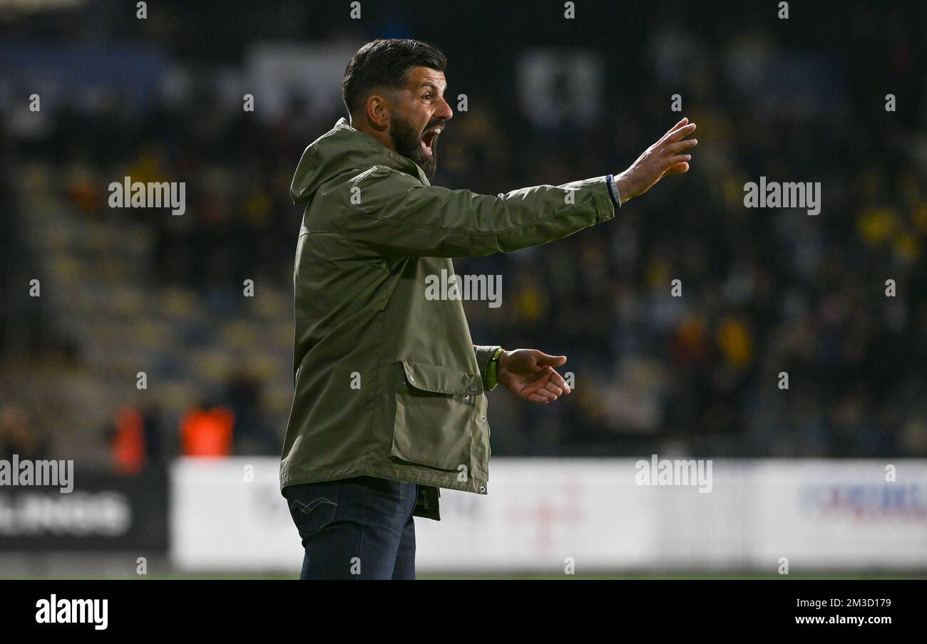 Miron Muslic, entraîneur en chef de cercle, photographié lors d'un match de football entre RUSG Royale Union Saint-Gilloise et cercle Brugge, dimanche 09 octobre 2022 à Forest-Vorst, Bruxelles, le 11 e jour de la première division du championnat belge de la Jupiler Pro League 2022-2023. BELGA PHOTO DAVID CATRY Banque D'Images