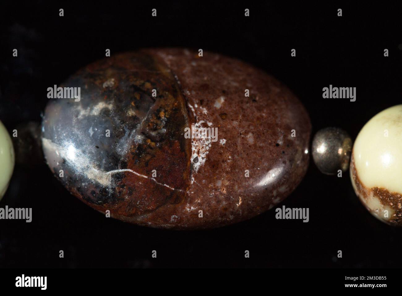 Gros plan des photos macro détaillées des pierres à bracelet ! Banque D'Images