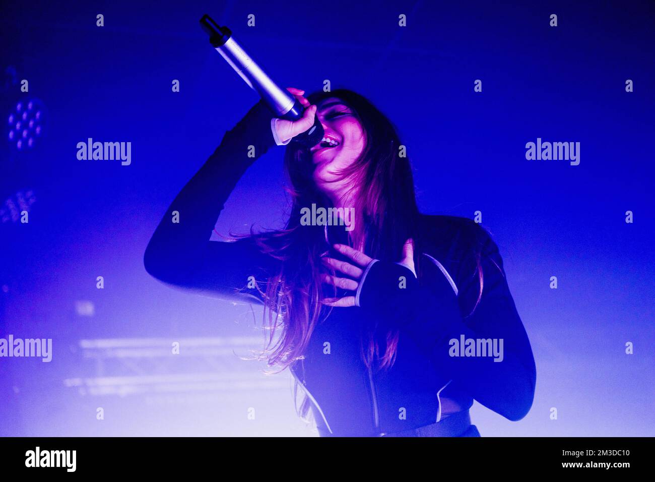 Milan, Italie. 14th décembre 2022. Chrissy Costanza, du groupe pop-rock américain contre les spectacles actuels, vit au Legend Club de Milan. (Photo de Mairo Cinquetti/SOPA Images/Sipa USA) crédit: SIPA USA/Alay Live News Banque D'Images