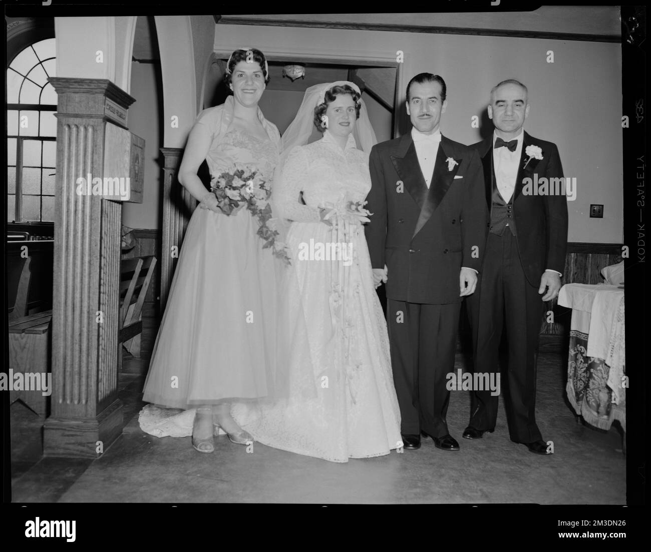 Kerop Nahabedian, Mlle Jeanne Maria Strassel [mariage] , brides, marié Mariages, Mariages, Eglises, Les invités de mariage. Collection Leon Abdalian Banque D'Images