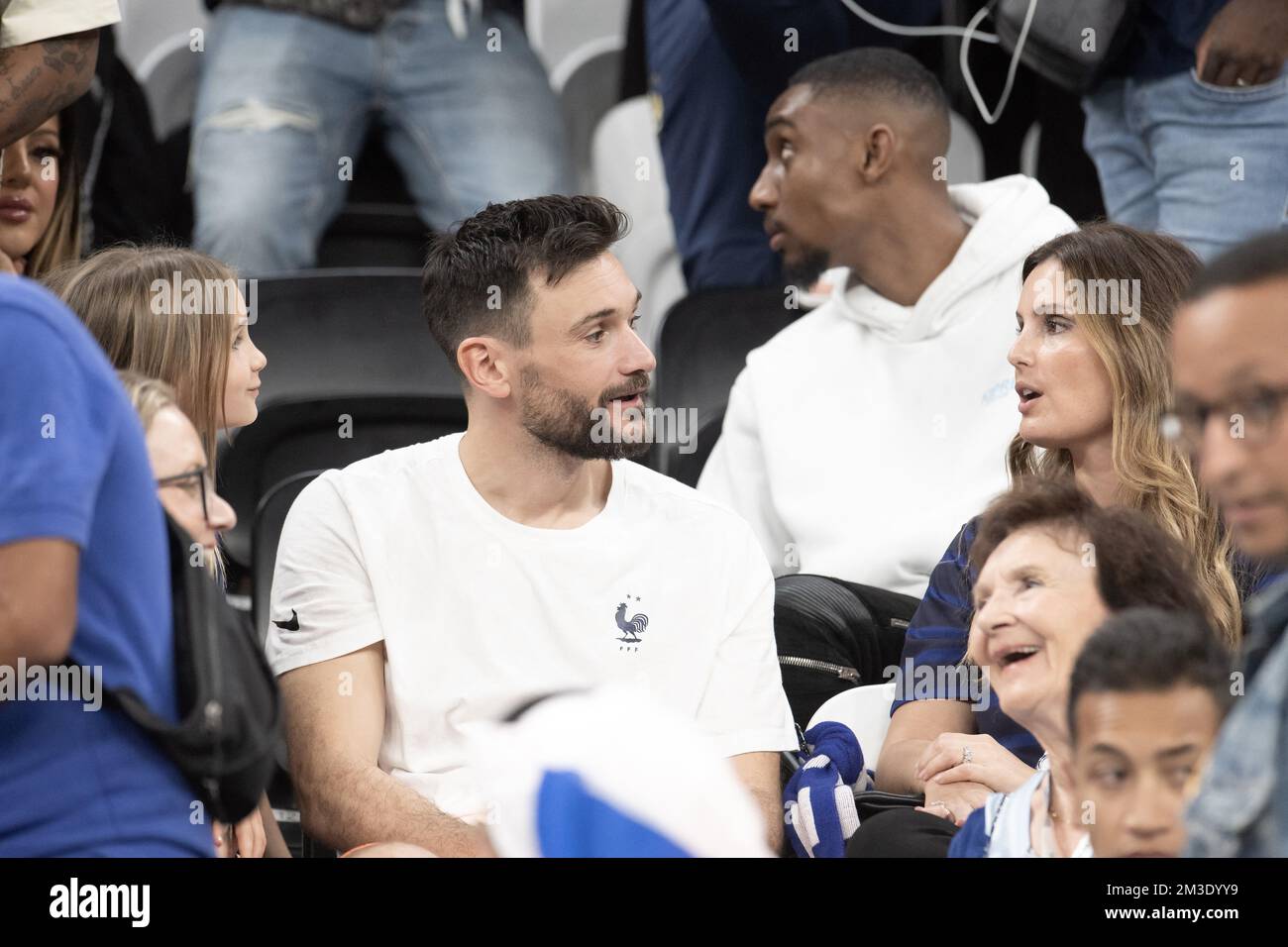 Al Khor, Qatar. 14th décembre 2022. Le gardien de but de France Hugo Lloris célèbre avec sa femme Marine Lloris crédit: Abaca Press/Alamy Live News Banque D'Images