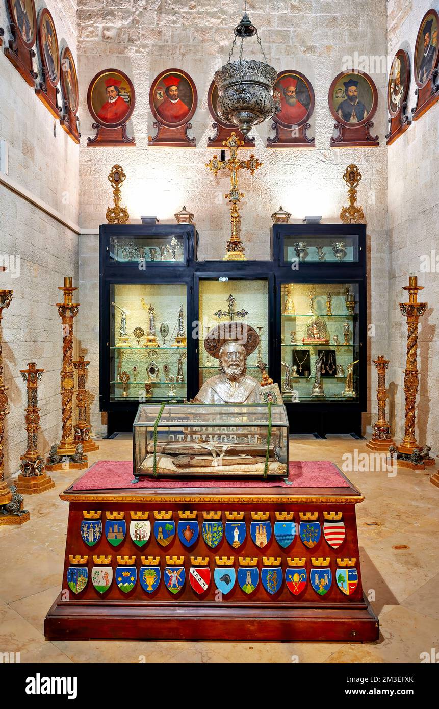 Pouilles Italie. Bari. La basilique pontificale de Saint-Nicolas Banque D'Images