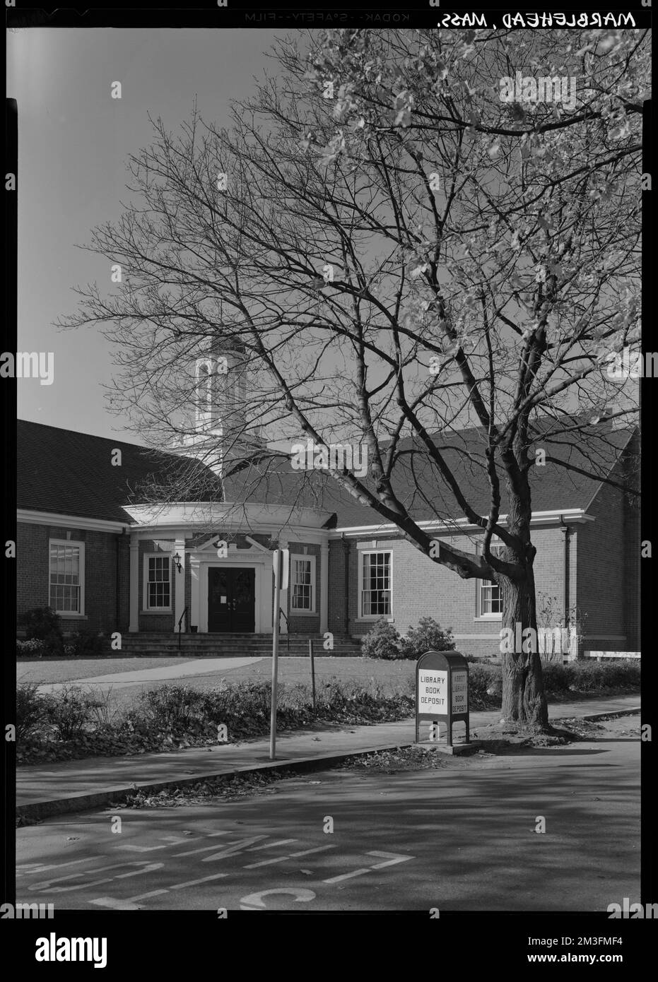 Marblehead, Bibliothèque publique Abbott , Architecture, bibliothèques publiques. Collection de négatifs photographiques Samuel Chamberlain Banque D'Images