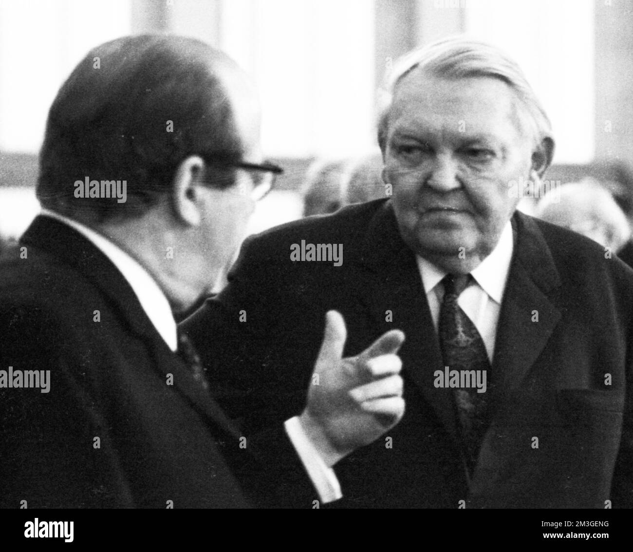 L'Assemblée fédérale a élu le nouveau Président fédéral Gustav Heinemann (SPD) au troisième tour de scrutin à Berlin le 5 mars 1969. Ludwig Ehrhartd Banque D'Images