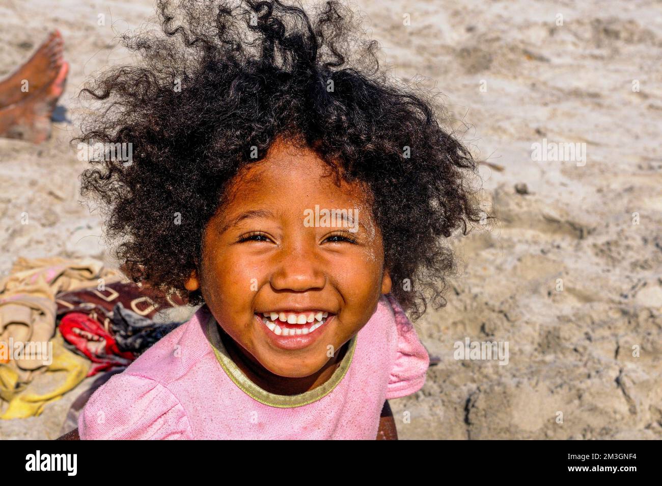 Jolie jeune fille, fort Dauphin, Tolagnaro, sud de Madagascar Banque D'Images