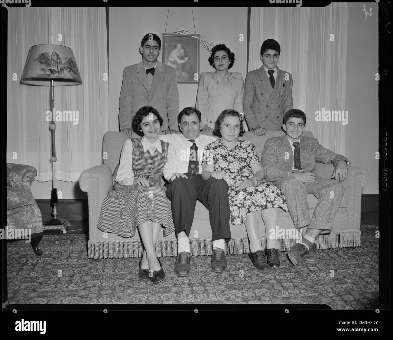 M. + Mme Kerhour Hadagian et sa famille , les familles. Collection Leon Abdalian Banque D'Images