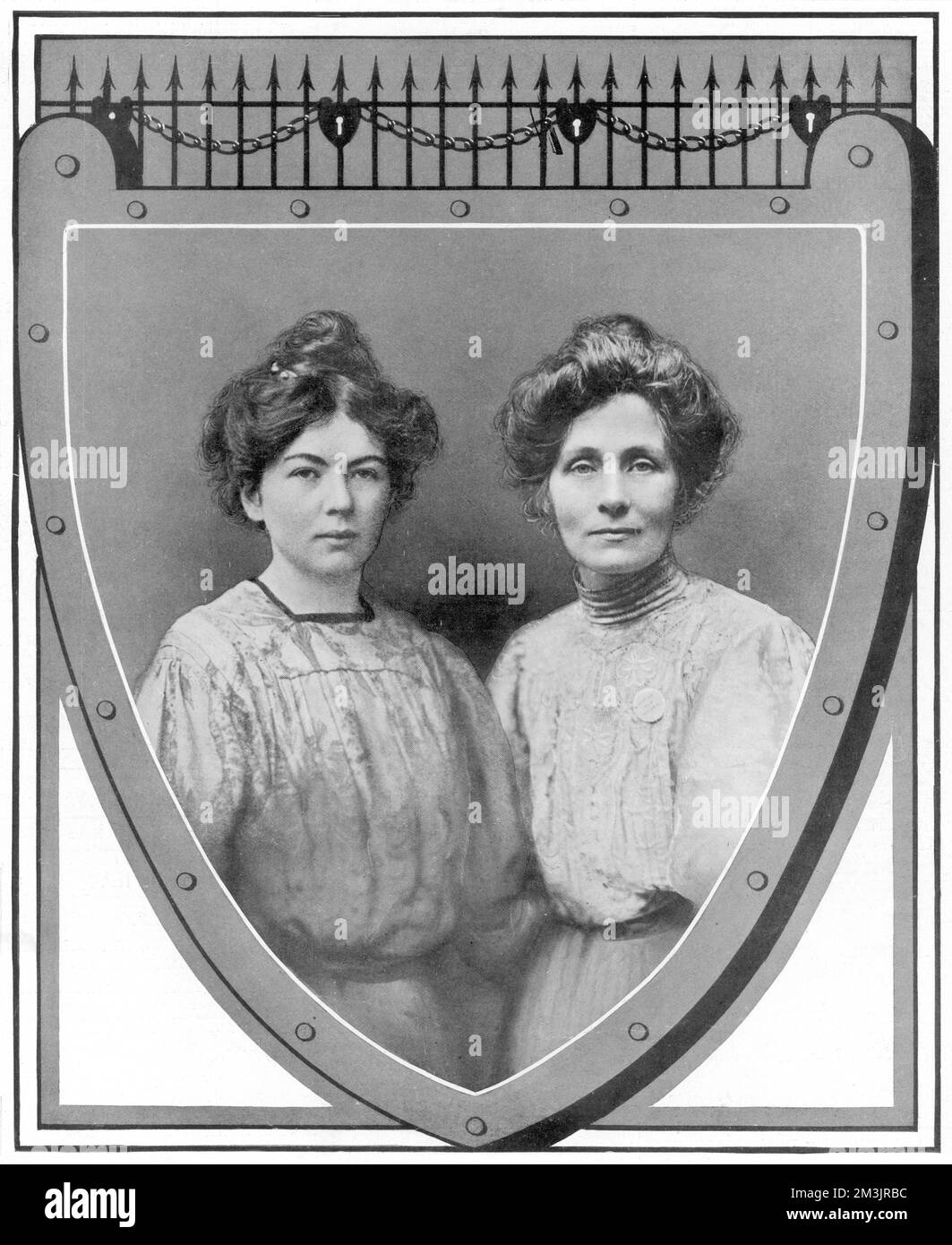 Suffragettes. Une photo d'Emmeline Pankhurst et de sa fille Christabel, leaders du parti de la force physique dans la campagne votes pour les femmes. Ensemble, ils ont fondé l'Union sociale et politique des femmes (WSPU) en 1903. Date: 1908 Banque D'Images